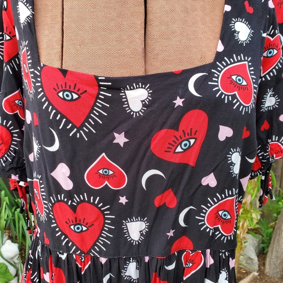 Hell Bunny Black and Red Heart Dress - Picture 2 of 6